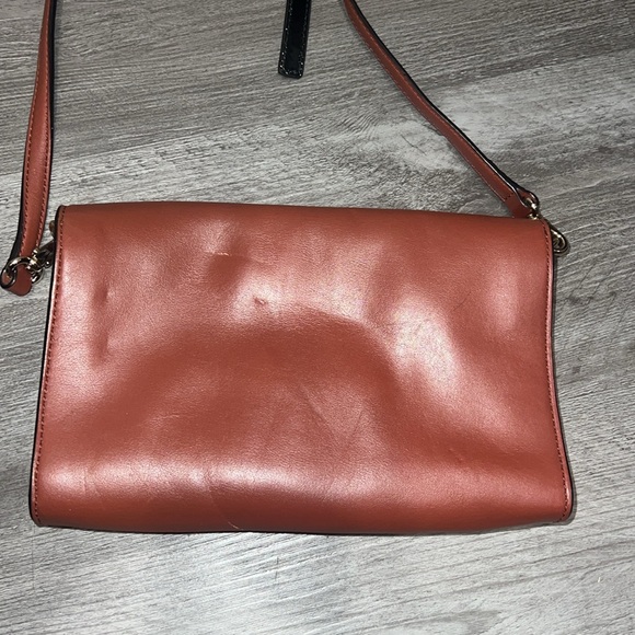 Kate Spade Hampton Road Julina Leather Turnlock Crossbody Purse Clutch - Picture 3 of 12